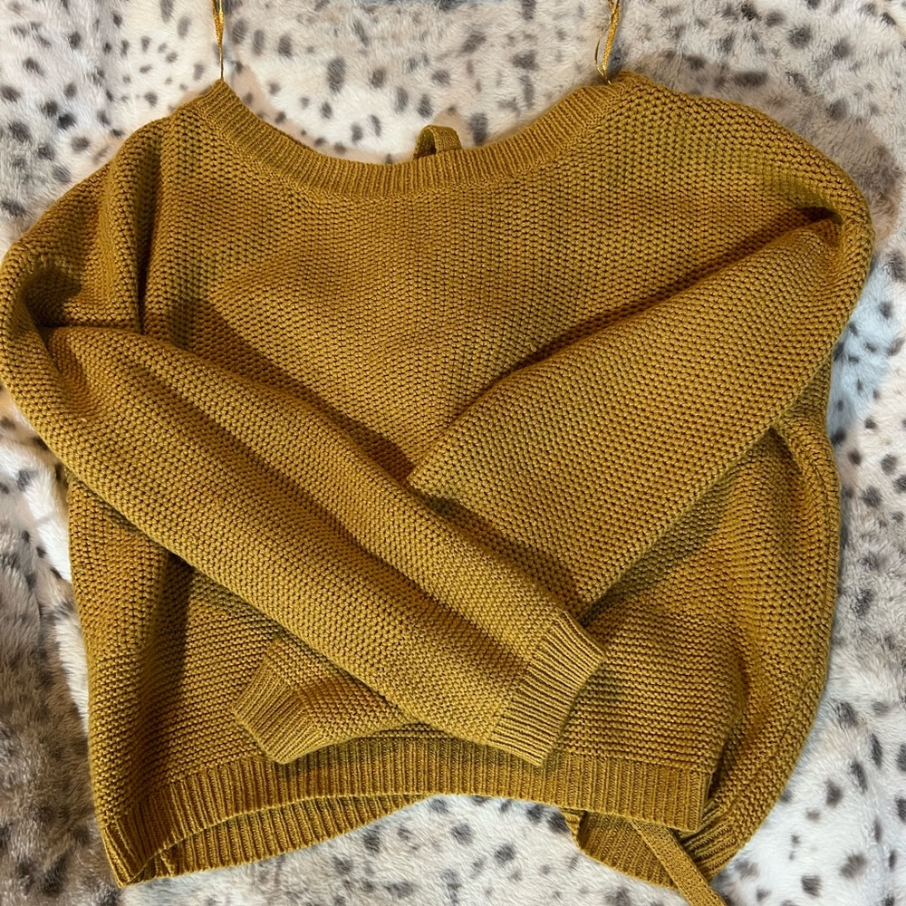 Mustard yellow, open back.